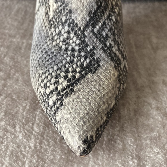 Steven ankle boot in a muti color size 7/5 - Picture 5 of 7